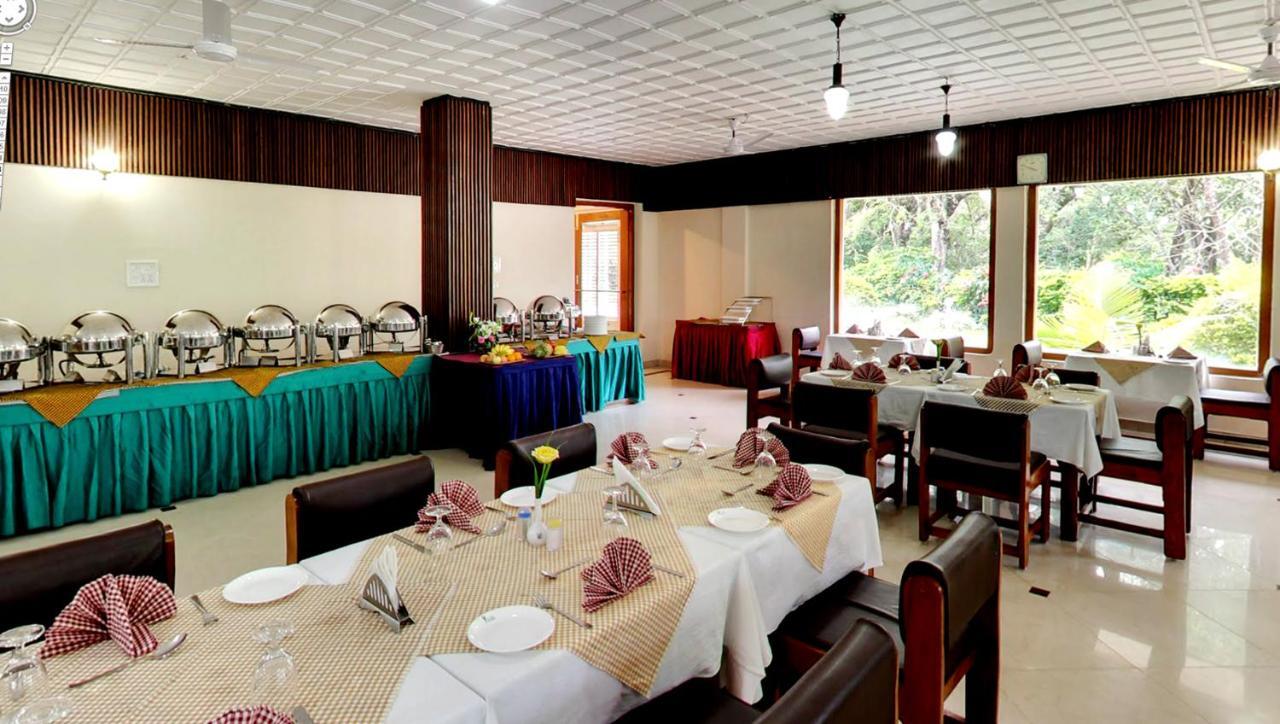 Aranya Nivas Hotell Thekkady Exteriör bild