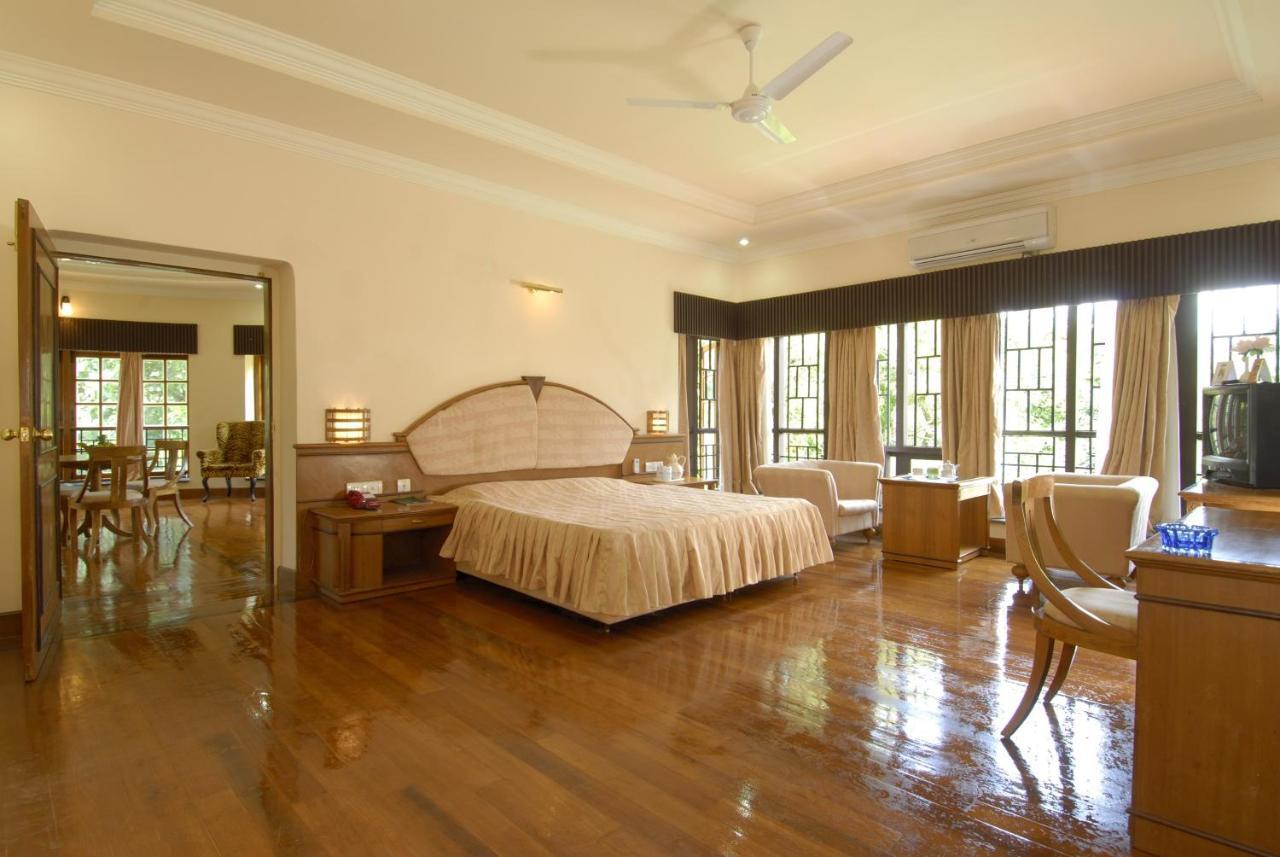 Aranya Nivas Hotell Thekkady Exteriör bild